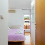 Jerkan 15 By Interhome *