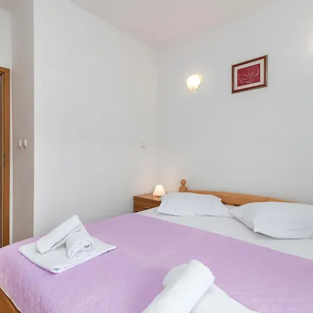 15 By Interhome *