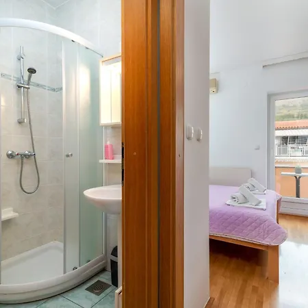 Apartment 15 By Interhome Podstrana