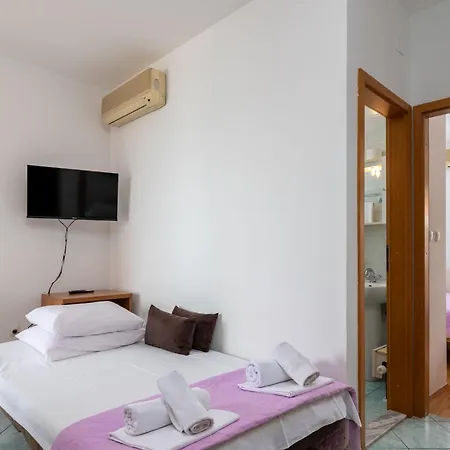 15 By Interhome *
